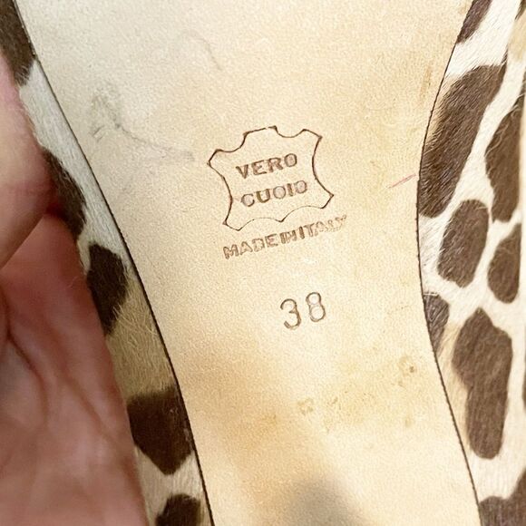 Vintage Barneys New York heels textured leopard print pee toe pumps. 38 - Picture 10 of 12